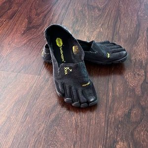 Vibram Five Finger CVT-hemp grey with yellow accents - size 37